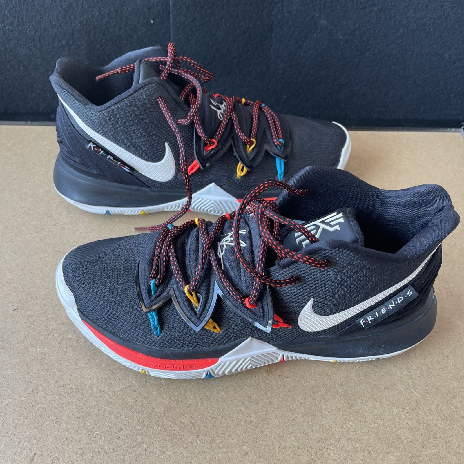 Nike Kyrie 5 Friends Shoes - Size 10 - AO2918-006