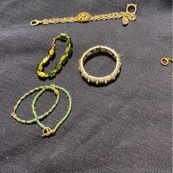 Bracelets 