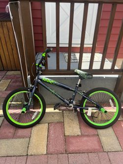 Avigo Fade 20" BMX Freestyle Bike
