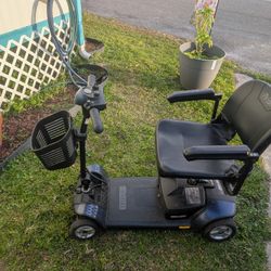Pride Elite Traveler  GoGo  Mobility Scooter 