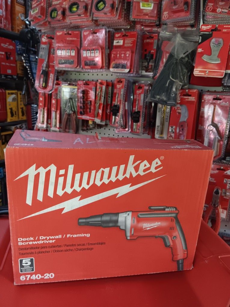 Milwaukee Deck/ Drywall/ Framing Screwdriver