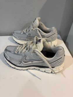Nike Woman Vomero 5