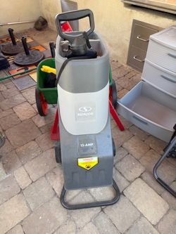SunJoe 15-amp Wood Mulcher