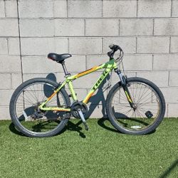 Trek 3500