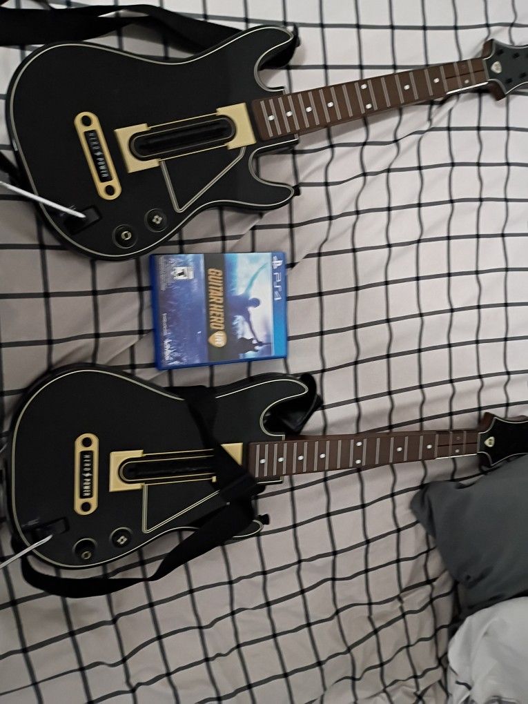 Guitar Hero Live With 2 Guitars PS4
