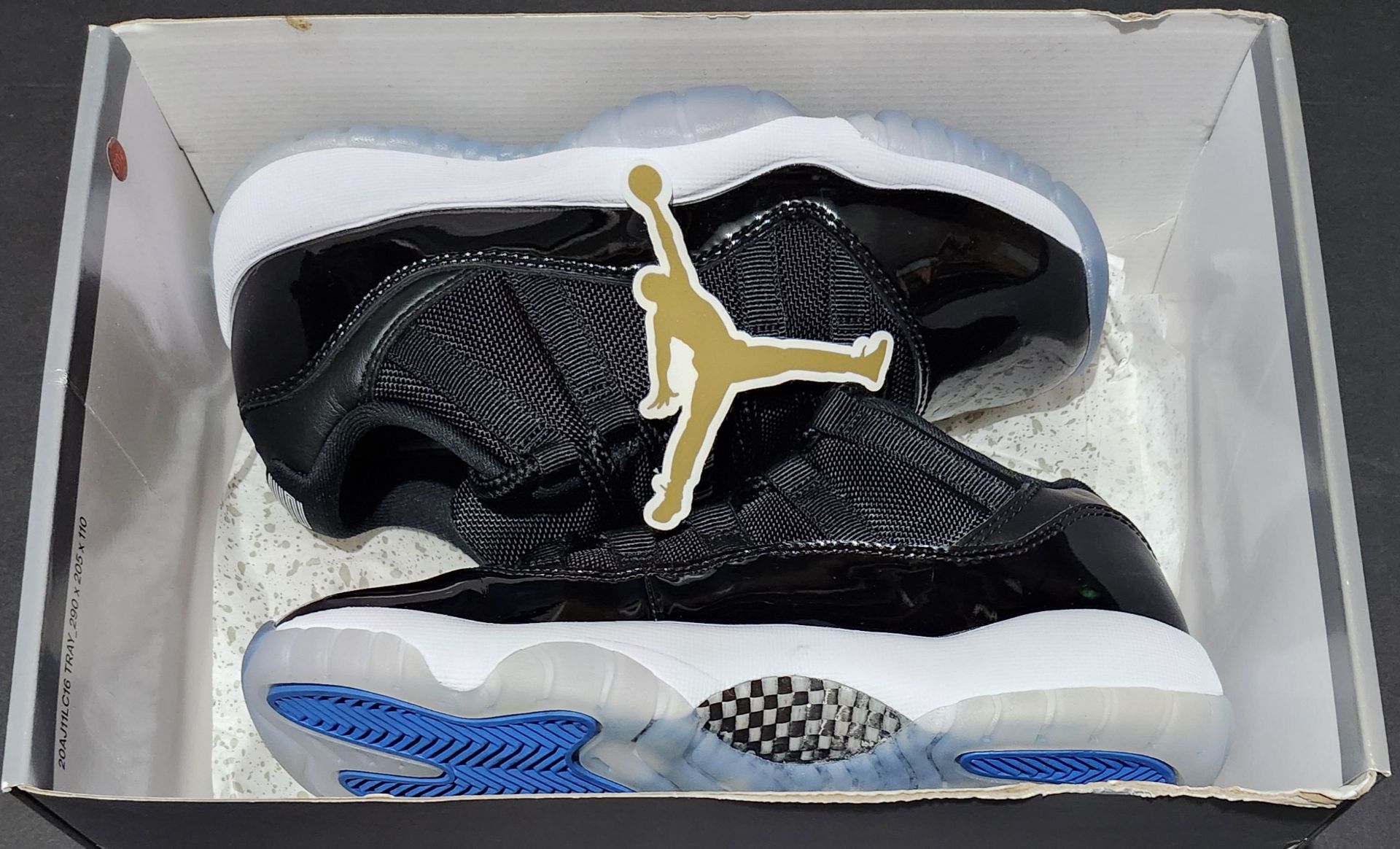 Air Jordan 11