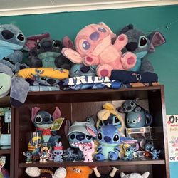 Stitch Collection 🩵 Stuffed Animals, Figurines, Clothes & More! Discount if you take everything!