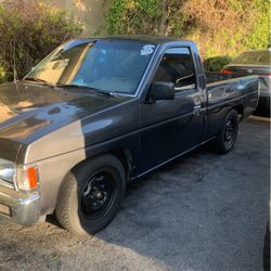 1990 Nissan Pickup