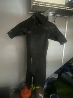 Kids Size 12 Billabong Spring Suit