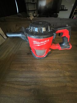 Milwaukee m18 compact vaccuum