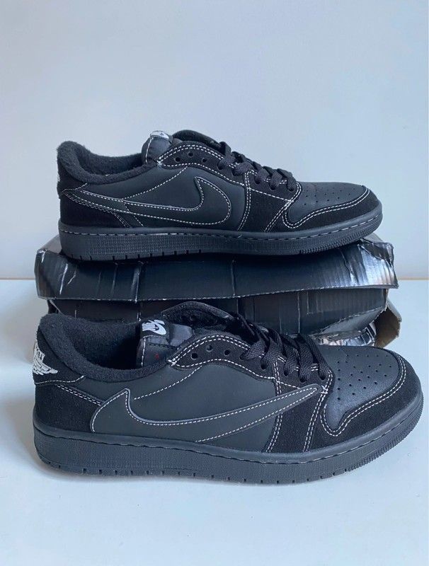 Travis Scott x Air jordan 1 us9.5