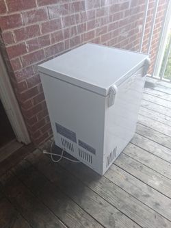 Deep freezer