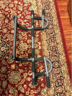 Pull up bar