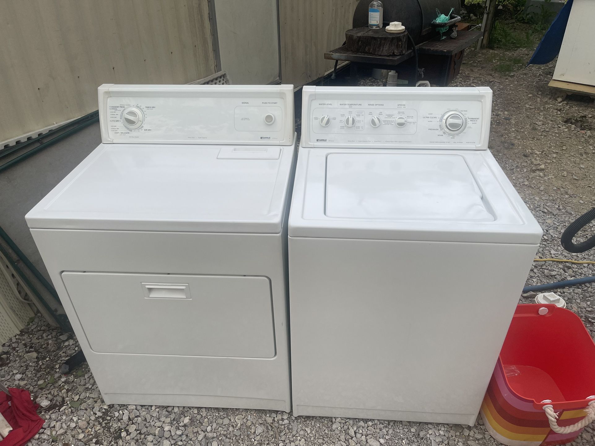 Good working kenmore heavy duty super capacity washer and dryer set 