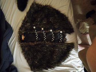 Donna Faux Furs