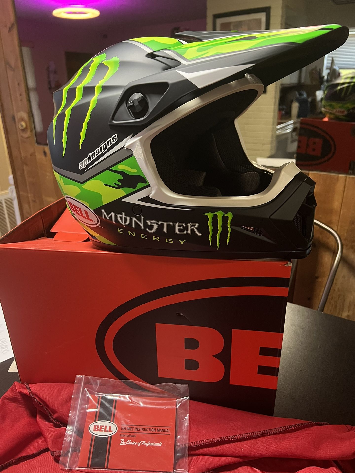 Bell Monster energy drink Pro curcuit motocross helmet