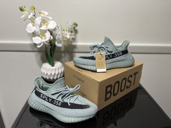 Yeezy 350 V2 “Salt” 🗽 Brand New Available
