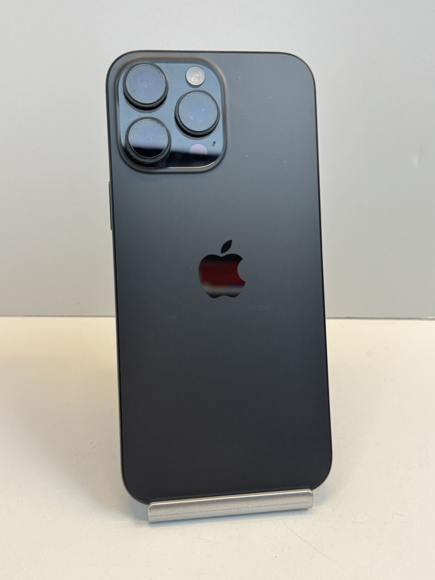Apple iPhone 16 PRO MAX 256gb. ( Cellphone Unlocked )