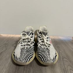 Yeezy Boost 350 V2 Zebra Size 10.5