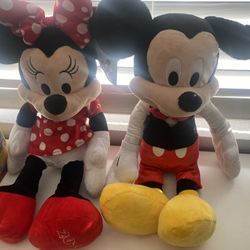 Mickey And Minnie plushie 2016