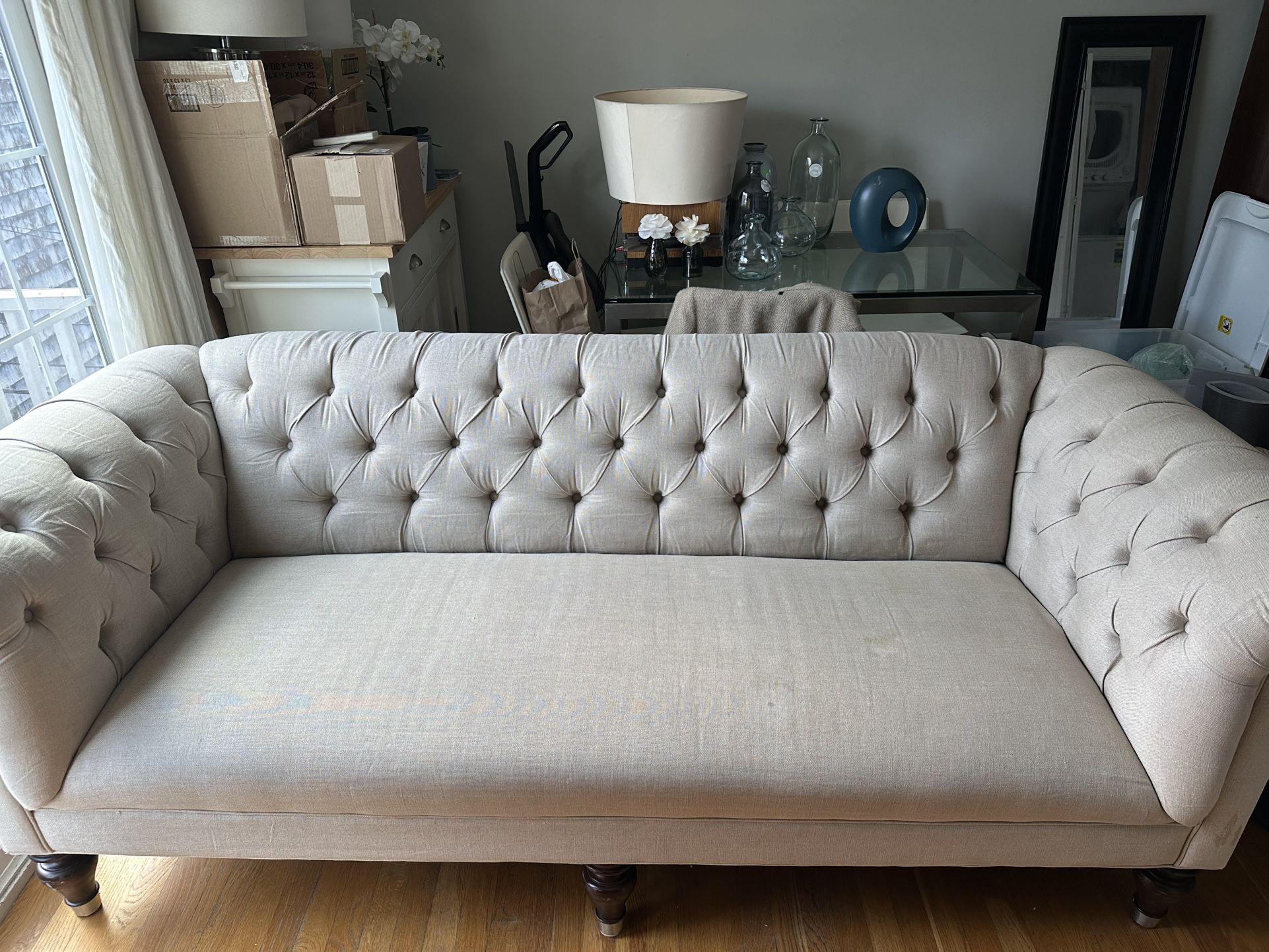 Beautiful Bassett Tufted Chesterfield 3 Seater Sofa