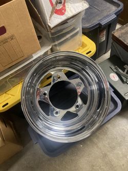 NIB Chrome VW Wide Five Rear Wheels