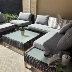 5 Piece Ratan Patio Set And Lounge Chairs 