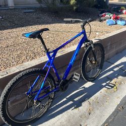 GT Aggressor Pro Mountain Bike 27.5”