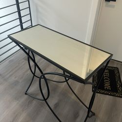 Black Mirror Table