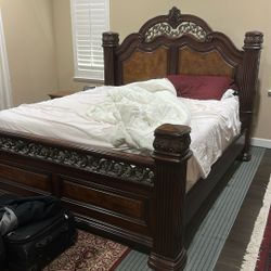 King Size Bed  - Used Like New