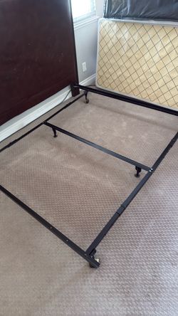 Adjustable heavy duty metal bed frame