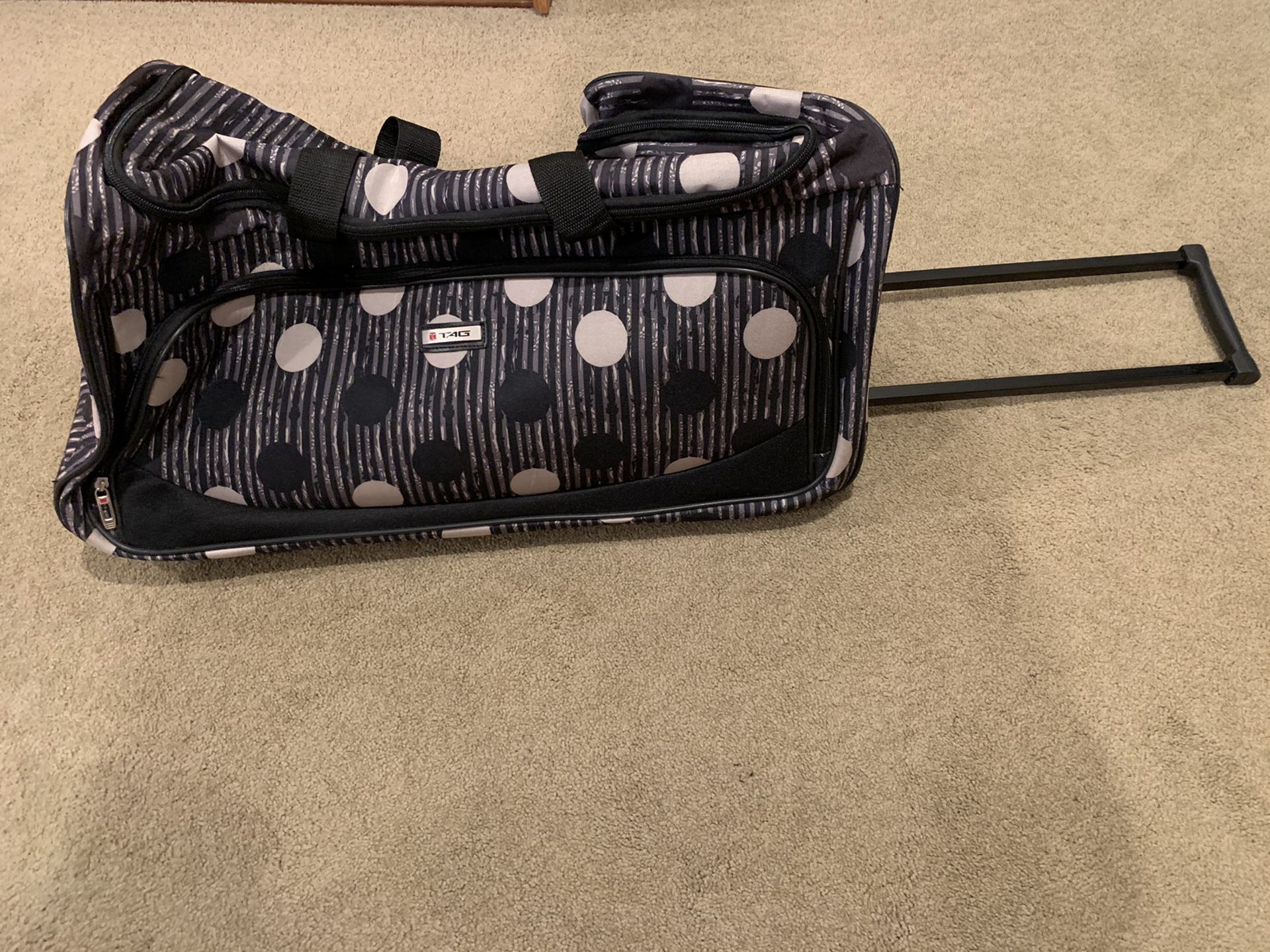 Rolling Duffle Bag & Carry Tote