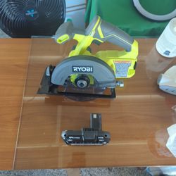 (New) Ryobi 18v 5 1/2" Circular Saw & 1.5 ah Battery 