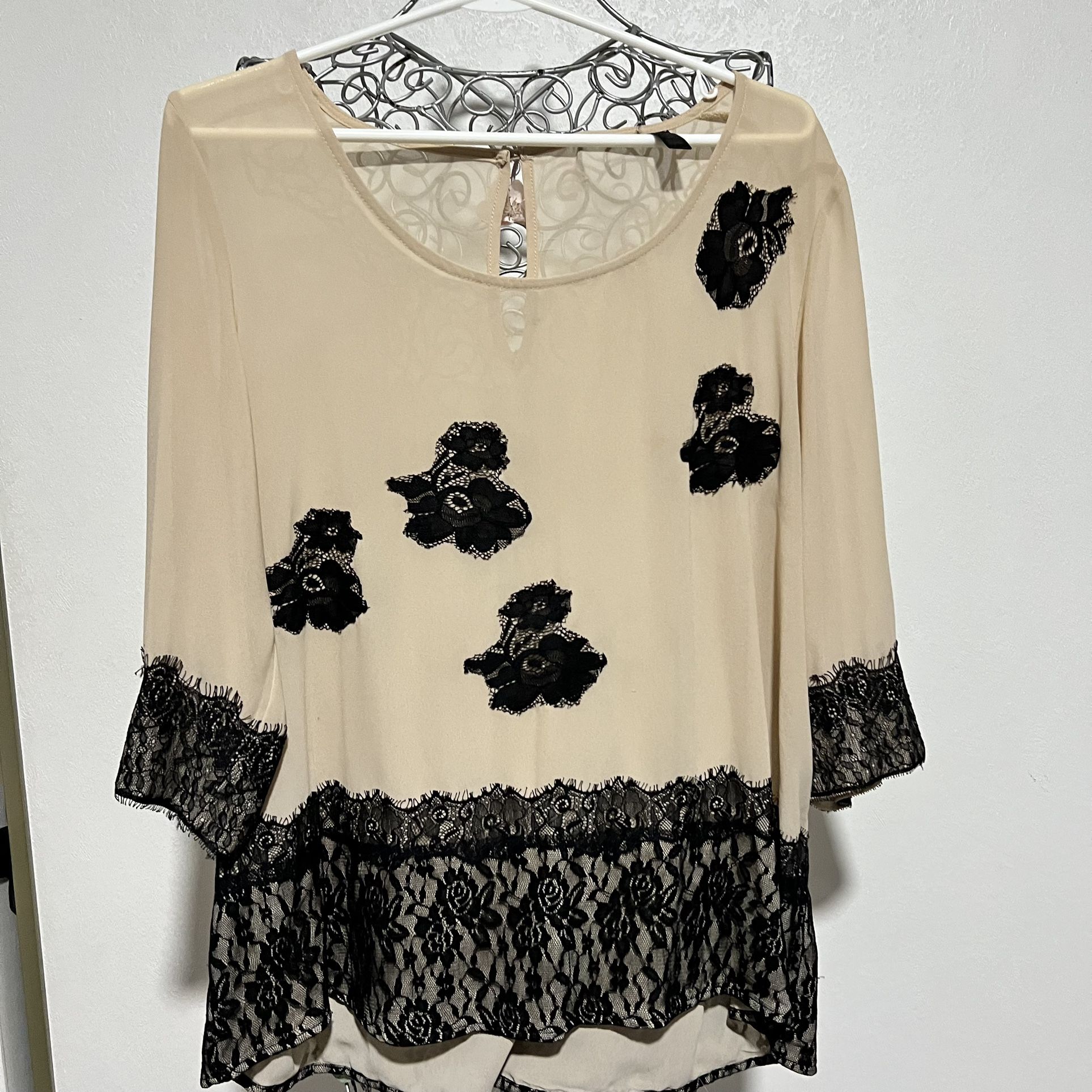 Black & beige womens blouse , size XL