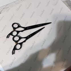 Barber/stylist cutting shear