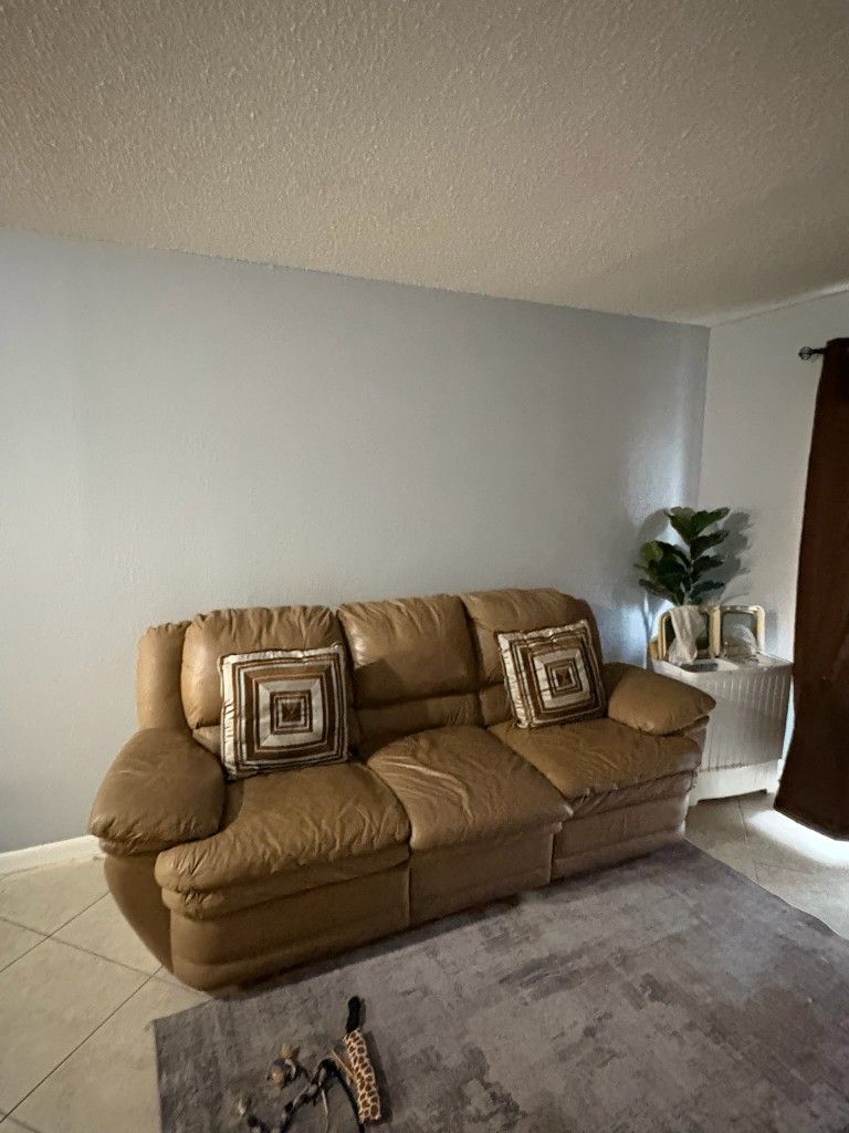 Leather Couch Recliner