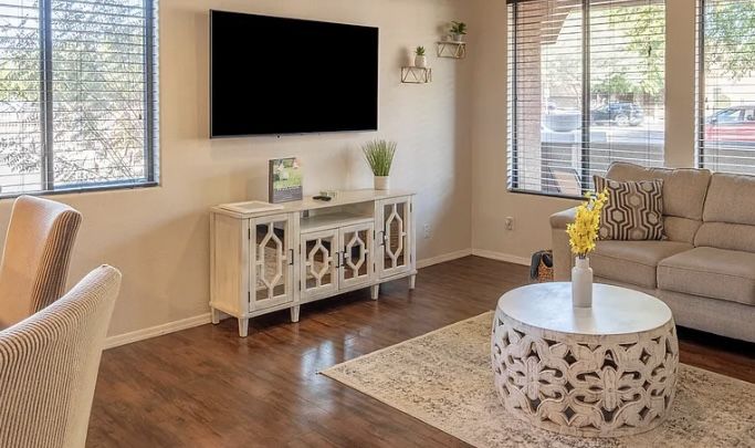 Beautiful Mirrored Cabinet TV Stand