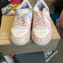 Pink Nike Girls Side 13 