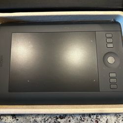 Tablet Intuos Pro Like New! 