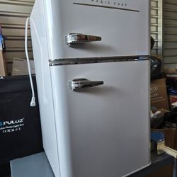 Magic Chef Retro 2 Door Mini Fridge with Freezer White Vintage Style Compact