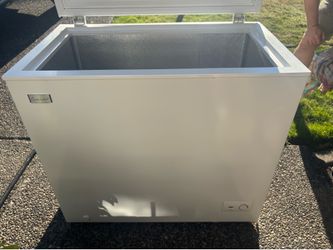Continental Chest Freezer