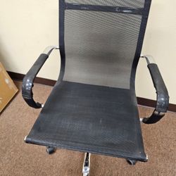 Black Ergonomic Mesh Office Chair