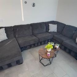 Sectional Couch 