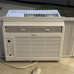 window AC unit