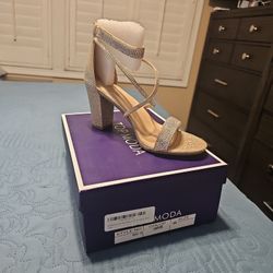 Women's Gold Heels