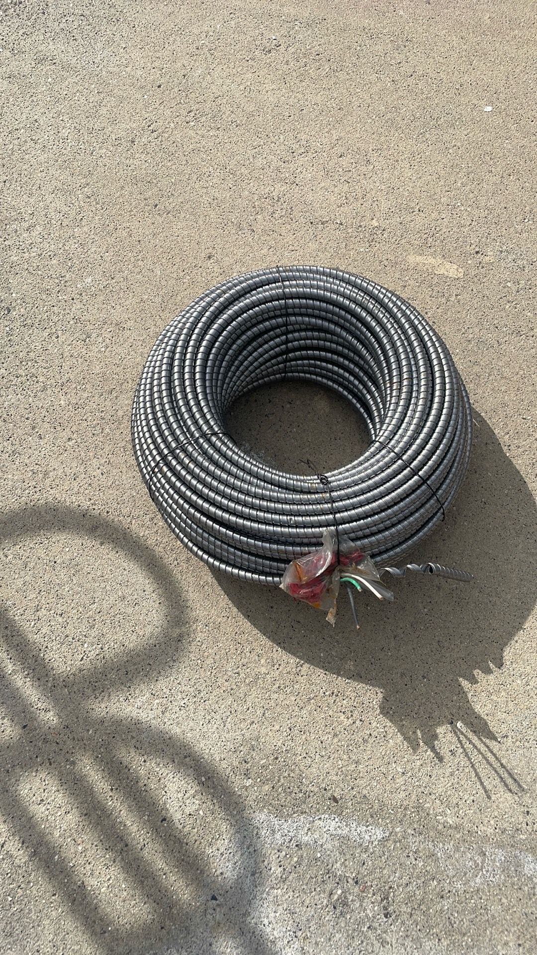 12/2 mc armorlite 250 FT $180