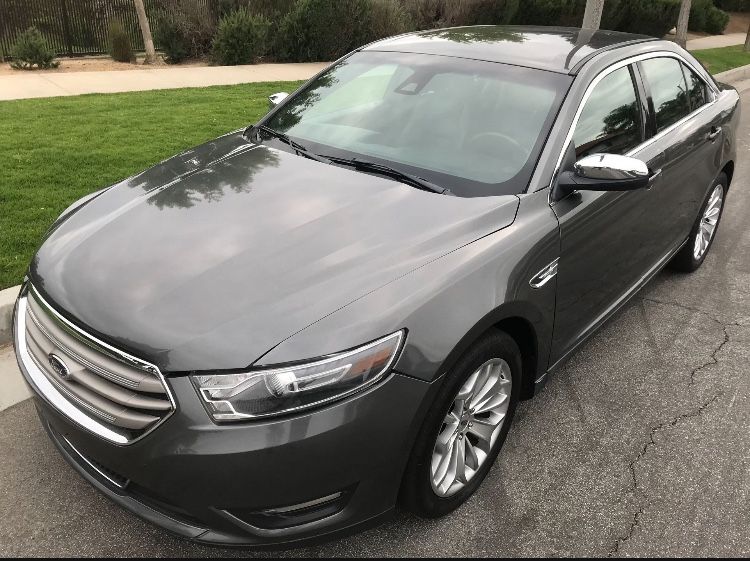 2019 Ford Taurus