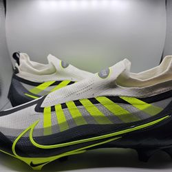 Nike Vapor Edge Elite 360 Flyknit 'Black White Volt' Football Cleats Men's Size 13