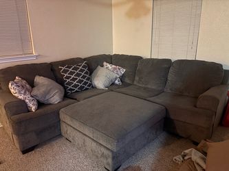 Section couch/ottoman