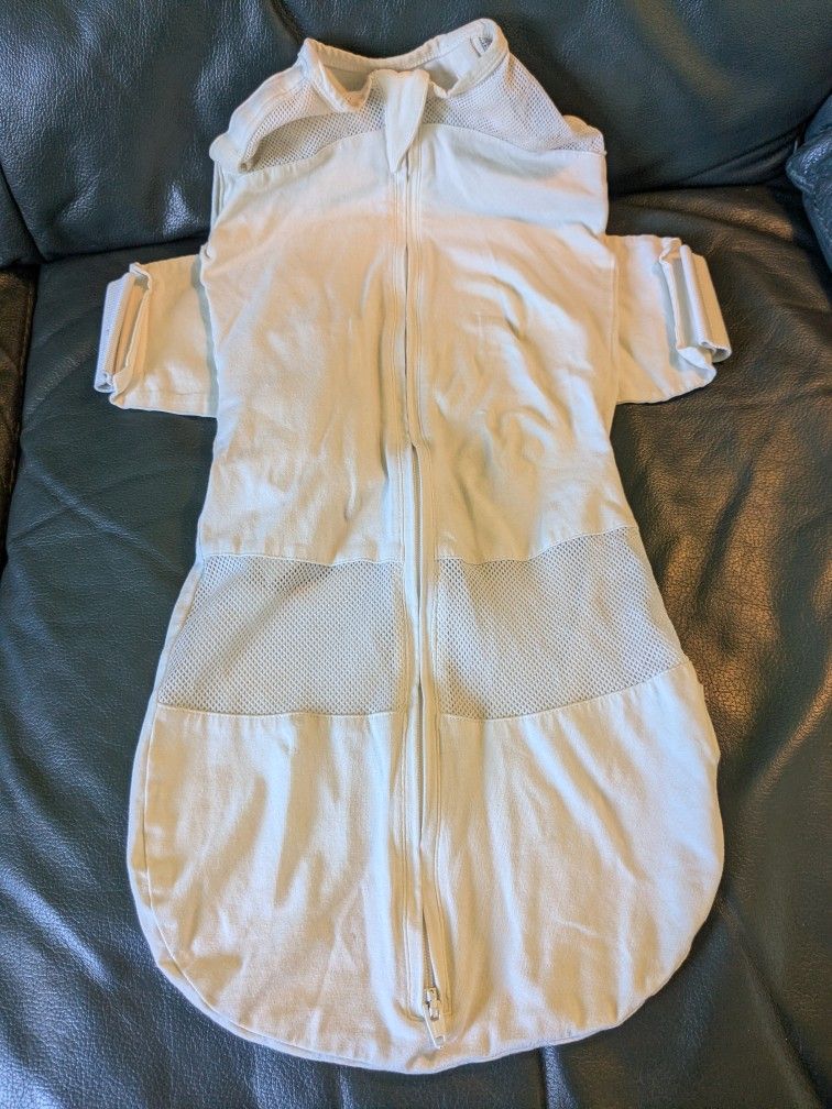 Small Snoo Swaddle Sleepsack Zipper Velcro Wings Clip On